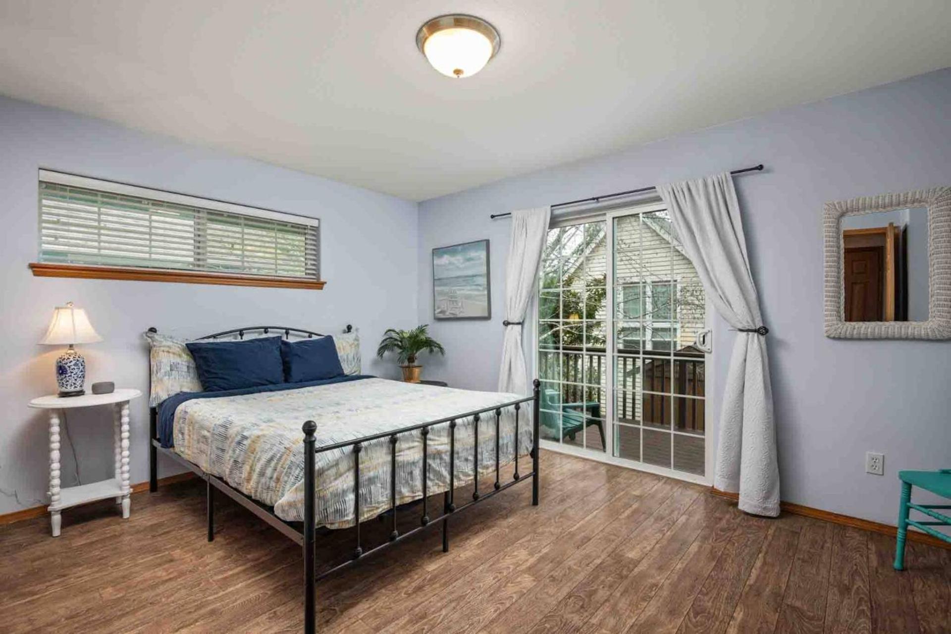 Beach Bungalow Рокуэй-Бич Экстерьер фото